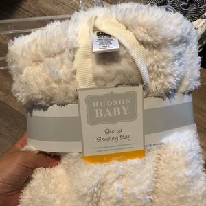 NEW- sleeping sac (vest)